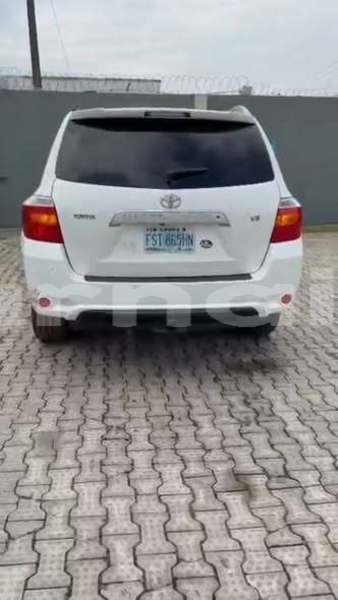 Big with watermark toyota highlander lagos state lagos 47843