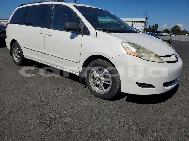 Big with watermark toyota sienna lagos state badagry 47876