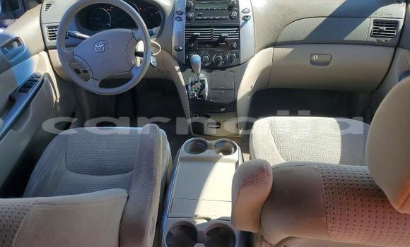 Buy Import Toyota Sienna White Car in Badagry in Lagos State Buy Import Toyota Sienna White Car in Badagry in Lagos State