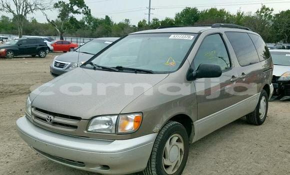 Buy Used Toyota Sienna Brown Car in Lagos in Lagos State