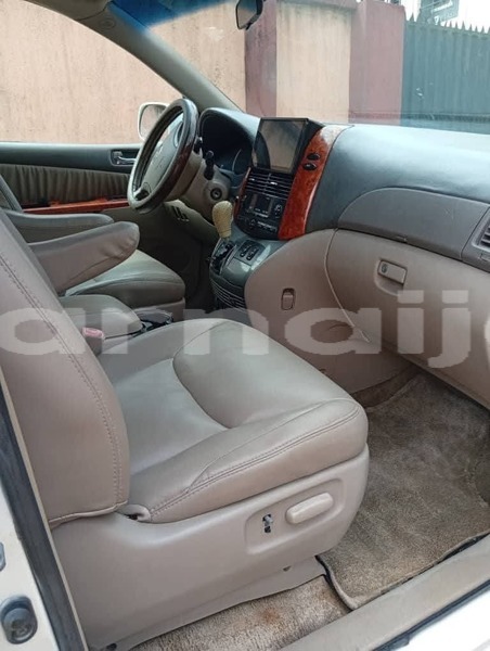 Big with watermark toyota sienna lagos state badagry 47912