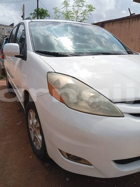 Big with watermark toyota sienna lagos state badagry 47912