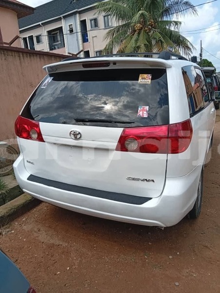 Big with watermark toyota sienna lagos state badagry 47912