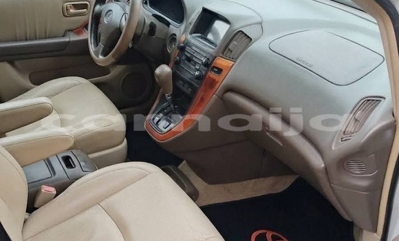 Buy Used Lexus RX 300 White Car in Badagry in Lagos State Buy Used Lexus RX 300 White Car in Badagry in Lagos State