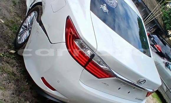 Buy Used Lexus ES 300 White Car in Lagos in Lagos State Buy Used Lexus ES 300 White Car in Lagos in Lagos State