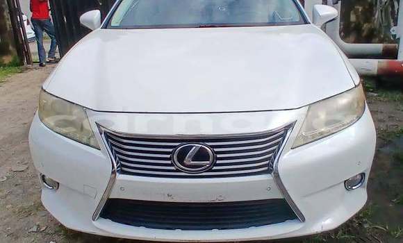 Buy Used Lexus ES 300 White Car in Lagos in Lagos State Buy Used Lexus ES 300 White Car in Lagos in Lagos State