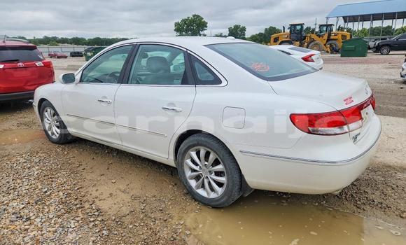 Buy Used Hyundai Azera White Car in Badagry in Lagos State Buy Used Hyundai Azera White Car in Badagry in Lagos State