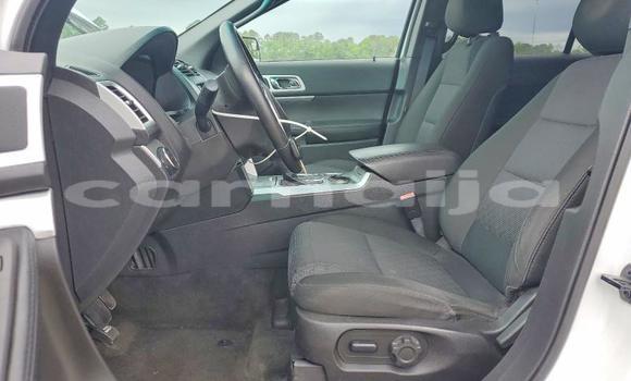 Buy Used Ford Explorer Sport Trac White Car in Lagos in Lagos State Buy Used Ford Explorer Sport Trac White Car in Lagos in Lagos State