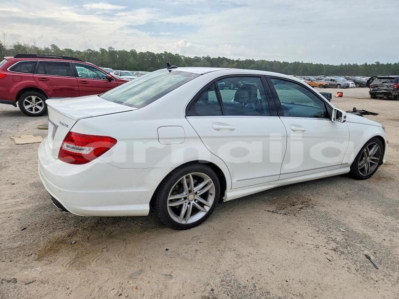 Big with watermark mercedes benz c class lagos state lagos 48049