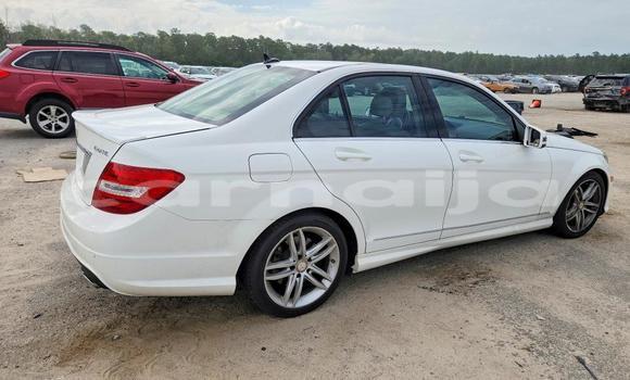 Buy Used Mercedes-Benz C–Class White Car in Lagos in Lagos State Buy Used Mercedes-Benz C–Class White Car in Lagos in Lagos State