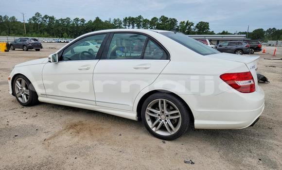Buy Used Mercedes-Benz C–Class White Car in Lagos in Lagos State Buy Used Mercedes-Benz C–Class White Car in Lagos in Lagos State