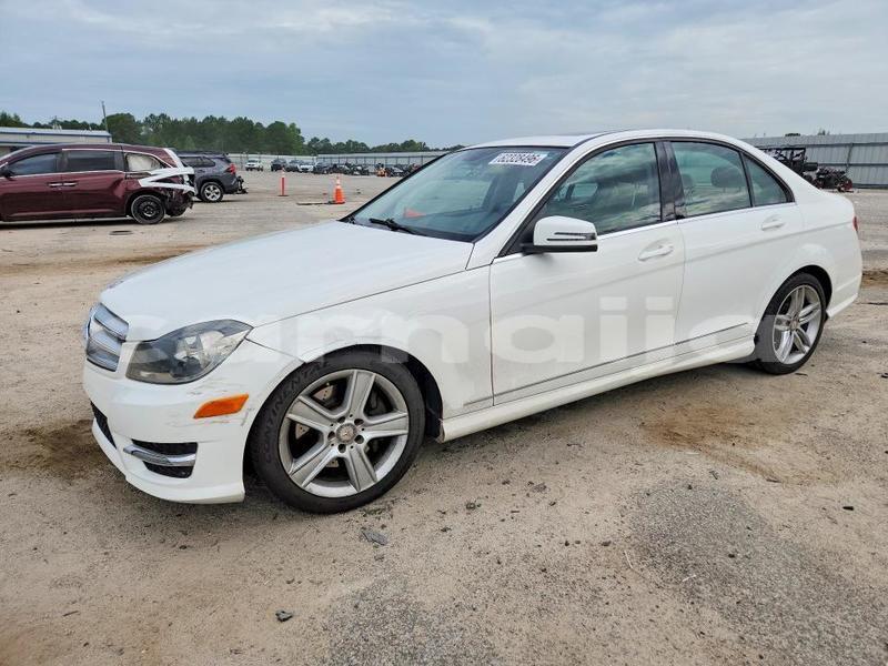 Big with watermark mercedes benz c class lagos state lagos 48049