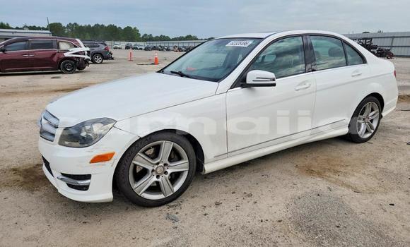 Buy Used Mercedes-Benz C–Class White Car in Lagos in Lagos State Buy Used Mercedes-Benz C–Class White Car in Lagos in Lagos State
