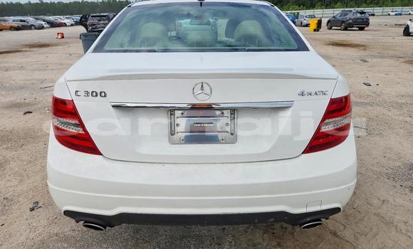 Buy Used Mercedes-Benz C–Class White Car in Lagos in Lagos State Buy Used Mercedes-Benz C–Class White Car in Lagos in Lagos State
