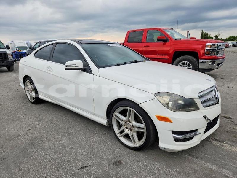 Big with watermark mercedes benz c classe lagos state badagry 48050