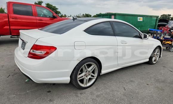 Buy Used Mercedes-Benz C-Classe White Car in Badagry in Lagos State Buy Used Mercedes-Benz C-Classe White Car in Badagry in Lagos State