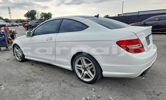 Buy Used Mercedes-Benz C-Classe White Car in Badagry in Lagos State Buy Used Mercedes-Benz C-Classe White Car in Badagry in Lagos State