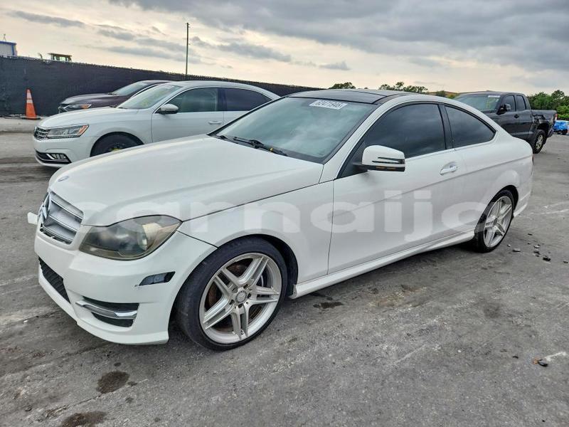 Big with watermark mercedes benz c classe lagos state badagry 48050