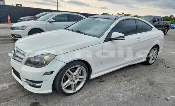 Buy Used Mercedes-Benz C-Classe White Car in Badagry in Lagos State Buy Used Mercedes-Benz C-Classe White Car in Badagry in Lagos State