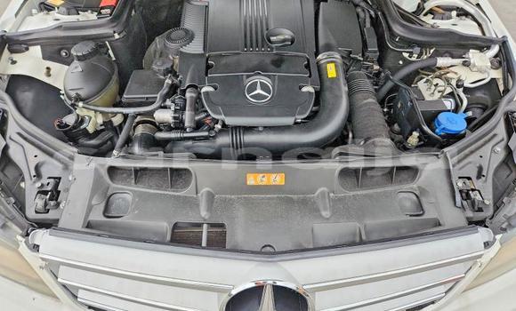 Buy Used Mercedes-Benz C-Classe White Car in Badagry in Lagos State Buy Used Mercedes-Benz C-Classe White Car in Badagry in Lagos State
