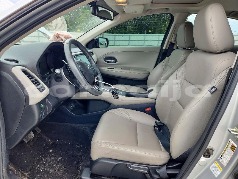 Big with watermark honda hr v lagos state lagos 48077