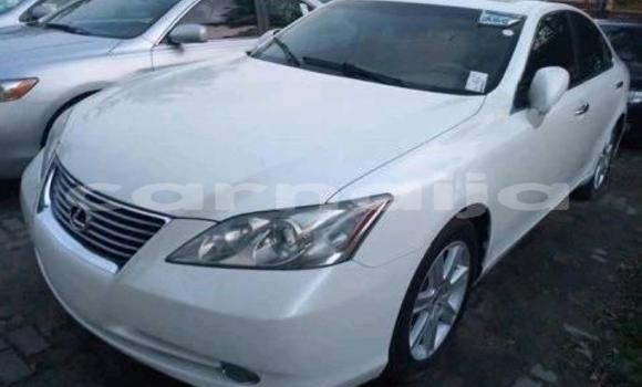 Buy Used Lexus ES 300 White Car in Lagos in Lagos State