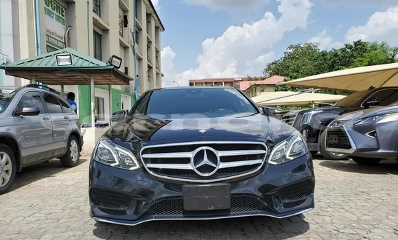 Buy Used Mercedes-Benz E–Class Black Car in Abuja in Lagos State Buy Used Mercedes-Benz E–Class Black Car in Abuja in Lagos State