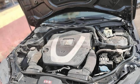 Buy Used Mercedes-Benz E–Class Black Car in Abuja in Lagos State Buy Used Mercedes-Benz E–Class Black Car in Abuja in Lagos State