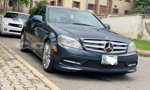 Buy Used Mercedes-Benz C–Class Blue Car in Abuja in Lagos State Buy Used Mercedes-Benz C–Class Blue Car in Abuja in Lagos State