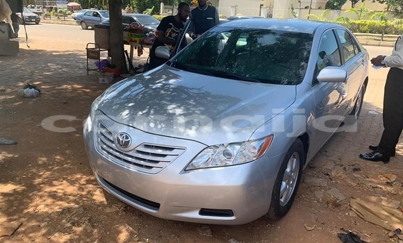 Acheter Occasion Voiture Toyota Camry Gris à Abuja, État de Lagos Acheter Occasion Voiture Toyota Camry Gris à Abuja, État de Lagos