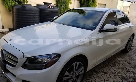 Acheter Occasion Voiture Mercedes-Benz C–Class Blanc à Abuja, État de Lagos Acheter Occasion Voiture Mercedes-Benz C–Class Blanc à Abuja, État de Lagos