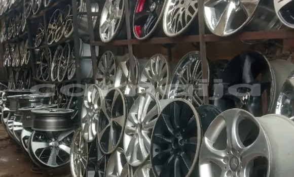 Acheter tyres and wheels à Badagry, État de Lagos Acheter tyres and wheels à Badagry, État de Lagos