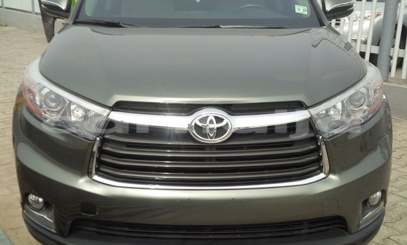 Buy Used Toyota Highlander Green Car in Abuja in Lagos State