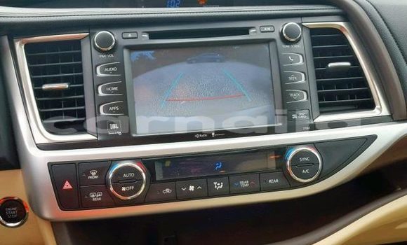 Acheter Occasion Voiture Toyota Highlander Blanc à Lagos, État de Lagos Acheter Occasion Voiture Toyota Highlander Blanc à Lagos, État de Lagos