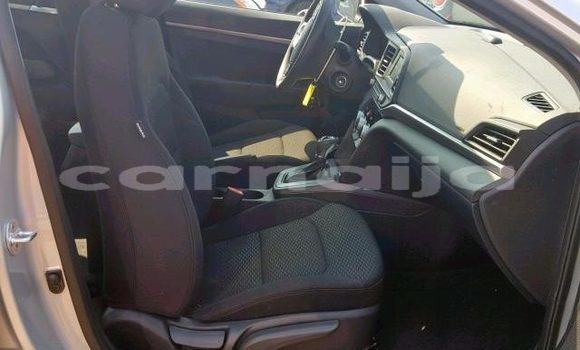 Acheter Occasion Voiture Hyundai Elantra Gris à Lagos, État de Lagos Acheter Occasion Voiture Hyundai Elantra Gris à Lagos, État de Lagos