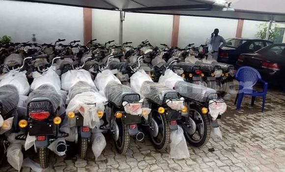 Acheter Occasion Moto Bajaj CT Noir à Lagos, État de Lagos