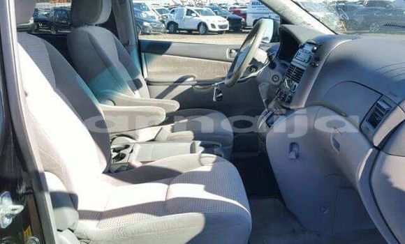 Acheter Occasion Voiture Toyota Sienna Noir à Badagry, État de Lagos Acheter Occasion Voiture Toyota Sienna Noir à Badagry, État de Lagos