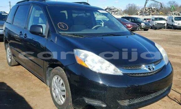 Acheter Occasion Voiture Toyota Sienna Noir à Badagry, État de Lagos Acheter Occasion Voiture Toyota Sienna Noir à Badagry, État de Lagos