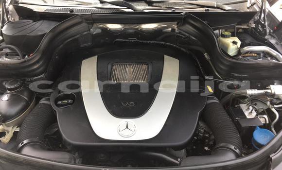 Acheter Import Voiture Mercedes-Benz GLK–Class Beige à Badagry, État de Lagos Acheter Import Voiture Mercedes-Benz GLK–Class Beige à Badagry, État de Lagos