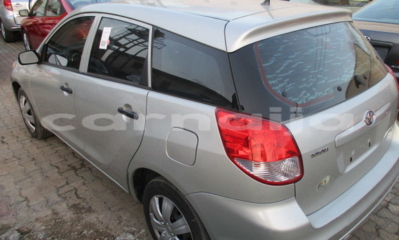 Acheter Import Voiture Toyota Matrix Gris à Afaha Ikot Ebak, État d'Akwa Ibom Acheter Import Voiture Toyota Matrix Gris à Afaha Ikot Ebak, État d'Akwa Ibom