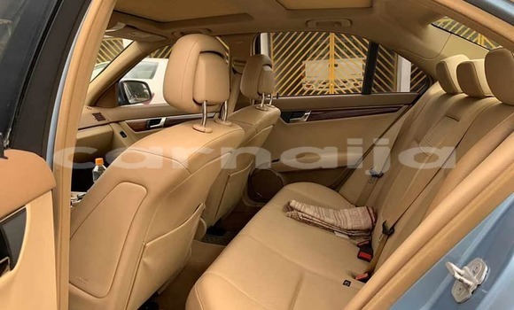 Acheter Occasion Voiture Mercedes-Benz C–Class Bleu à Abuja, État de Lagos Acheter Occasion Voiture Mercedes-Benz C–Class Bleu à Abuja, État de Lagos
