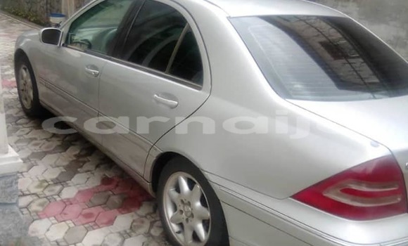Acheter Occasion Voiture Mercedes-Benz C–Class Gris à Abuja, État de Lagos Acheter Occasion Voiture Mercedes-Benz C–Class Gris à Abuja, État de Lagos