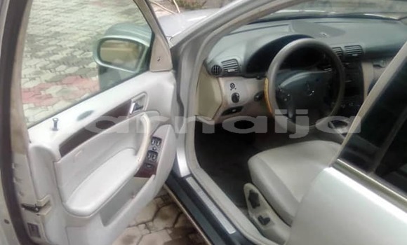 Acheter Occasion Voiture Mercedes-Benz C–Class Gris à Abuja, État de Lagos Acheter Occasion Voiture Mercedes-Benz C–Class Gris à Abuja, État de Lagos
