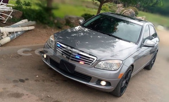 Acheter Occasion Voiture Mercedes-Benz C–Class Gris à Abuja, État de Lagos Acheter Occasion Voiture Mercedes-Benz C–Class Gris à Abuja, État de Lagos
