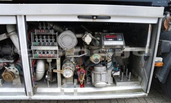 Buy Import DAF CF White Truck in Daura in Katsina Buy Import DAF CF White Truck in Daura in Katsina