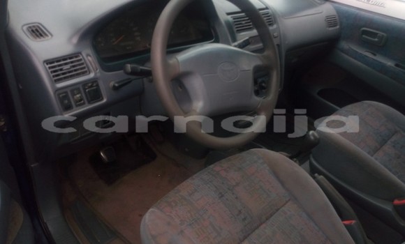 Acheter Import Voiture Toyota Picnic Bleu à Daura, Katsina Acheter Import Voiture Toyota Picnic Bleu à Daura, Katsina