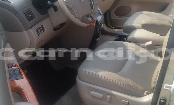 Acheter Neuf Voiture Toyota Sienna Vert à Badagry, État de Lagos Acheter Neuf Voiture Toyota Sienna Vert à Badagry, État de Lagos
