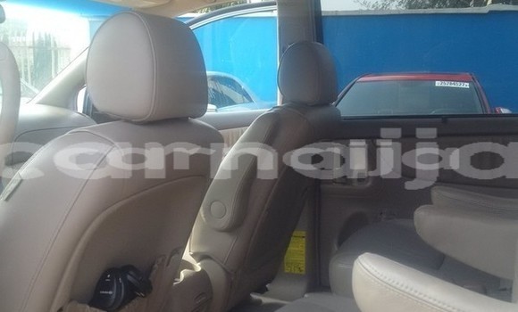 Acheter Neuf Voiture Toyota Sienna Vert à Jos, État du Plateau Acheter Neuf Voiture Toyota Sienna Vert à Jos, État du Plateau