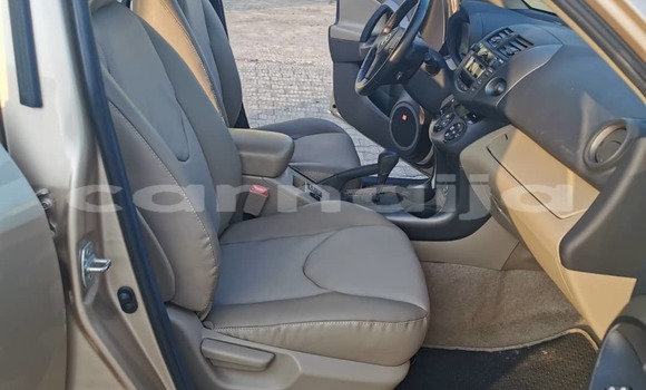 Acheter Import Voiture Toyota RAV4 Marron à Lagos, État de Lagos Acheter Import Voiture Toyota RAV4 Marron à Lagos, État de Lagos