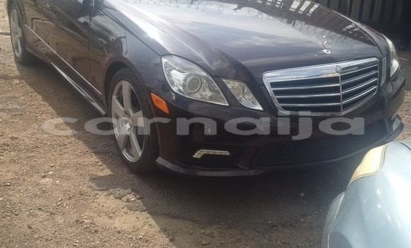 Acheter Occasion Voiture Mercedes-Benz E-klasse Noir à Ipokia, État d'Ogun Acheter Occasion Voiture Mercedes-Benz E-klasse Noir à Ipokia, État d'Ogun